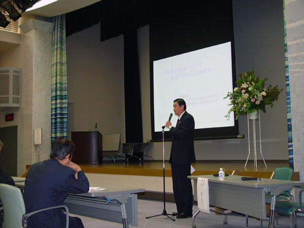 東京医療センター院長、松本純夫先生による開会の辞